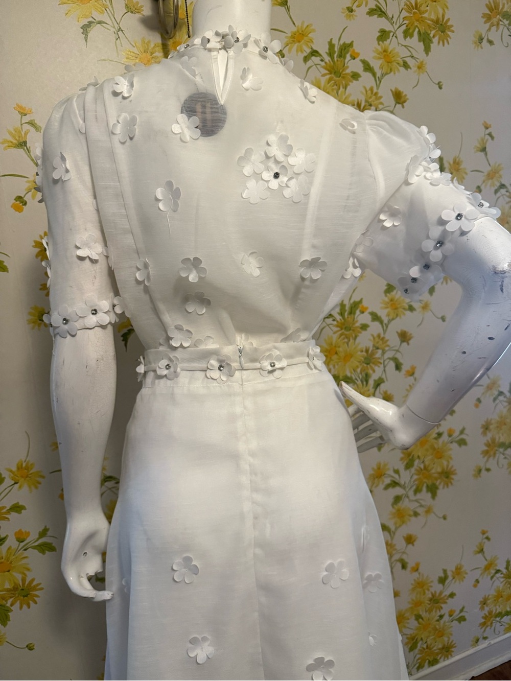 White Floral Appliqué Skirt Set with Tie Waist size L - Picture 9 of 16